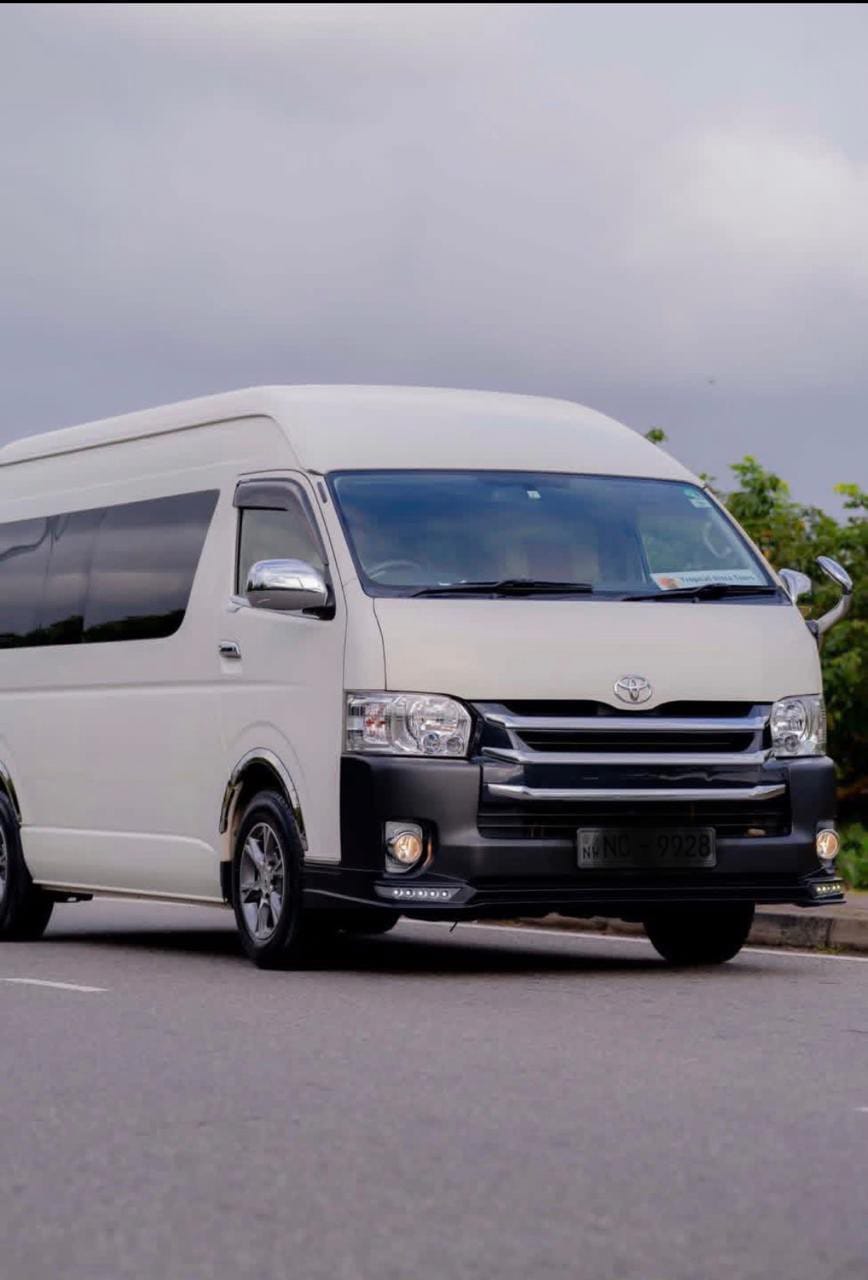 Go Lanka Tours Vehicle